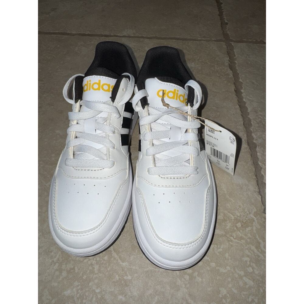 Adidas 3.0 Hoops Size 4 Boys Sneakers. Only Tried On/never Worn Outside.